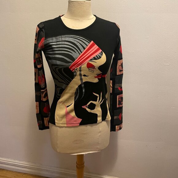 Custo Barcelona Tops - VINTAGE NWT Custo Barcelona Circle Lipstick long sleeve tee shirt